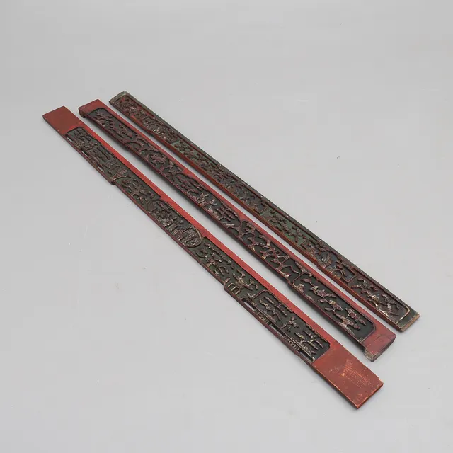 DEKORELEMENT, 3 ST, Kina, sen Qing, omkring 1900.