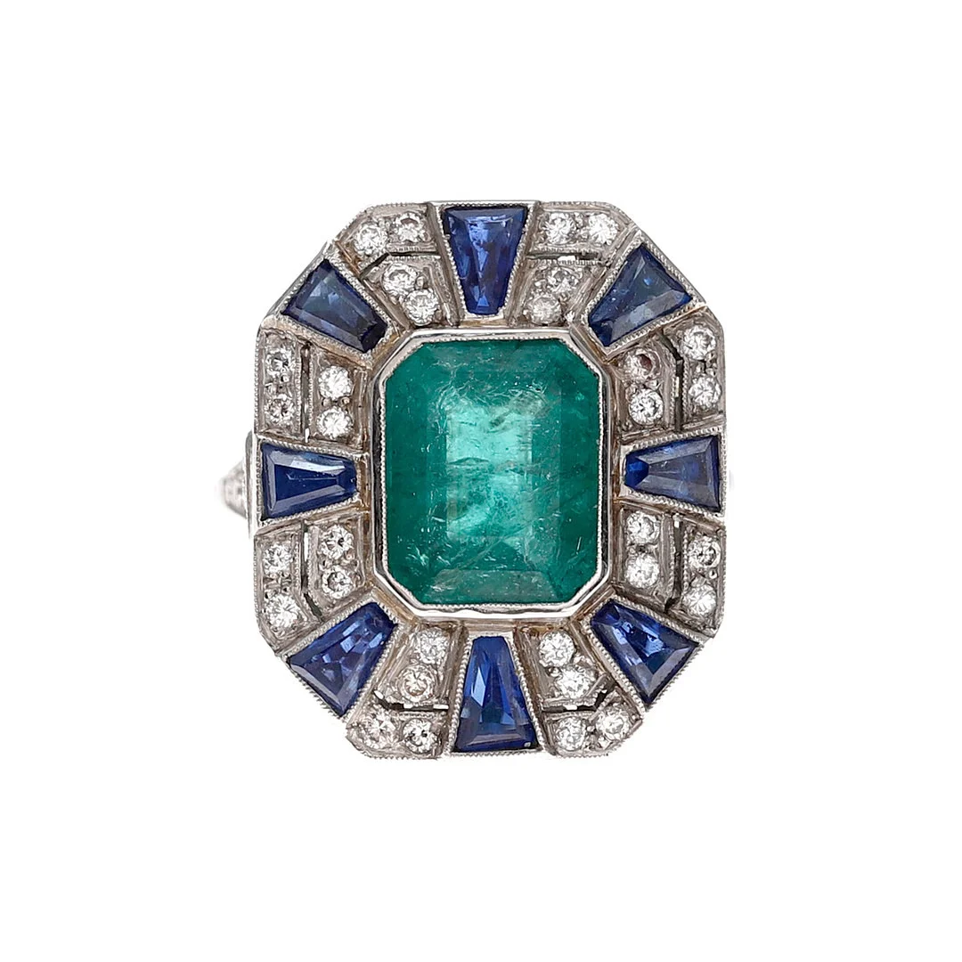 Art Déco style emerald and diamonds ring. — Rings — Balclis