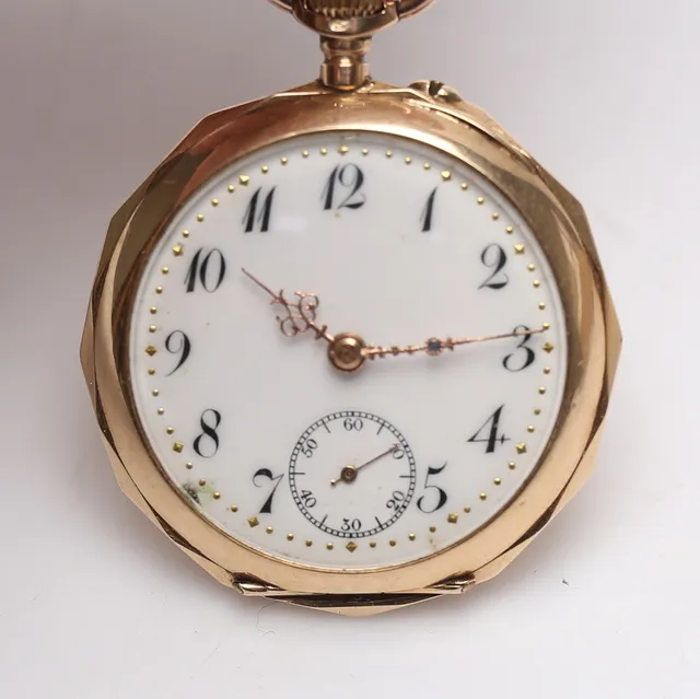 MORMORSUR, Guld, ca 35 mm, ca 26,2 gram, 14K.
