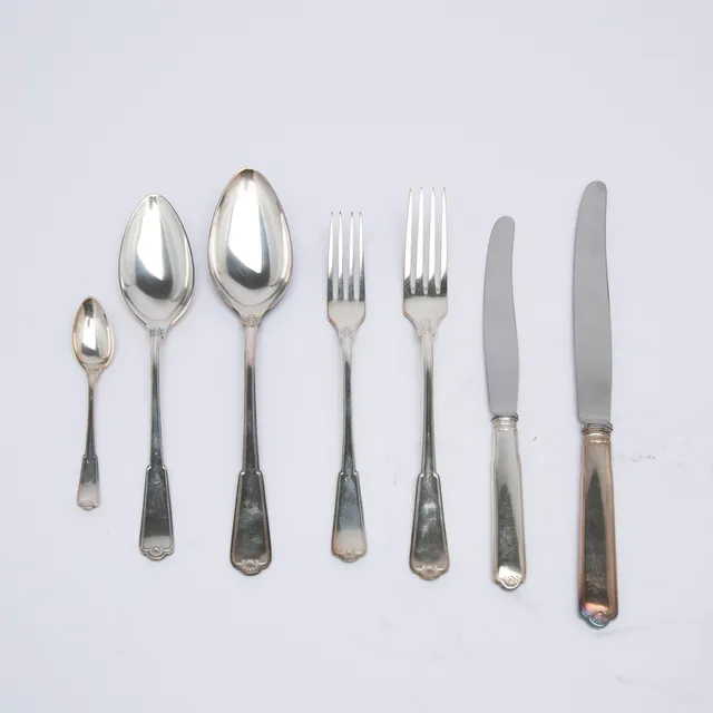 W.A. Bolin, bestickuppsättning, 89 delar, silver, Stockholm 1938, gammal Fransk.