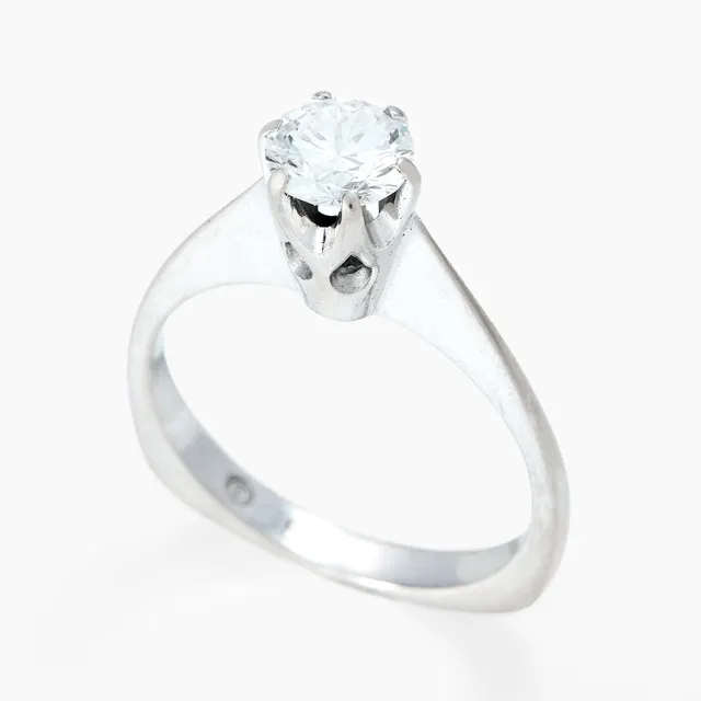 Ring med en diamant — Ring med en diamant