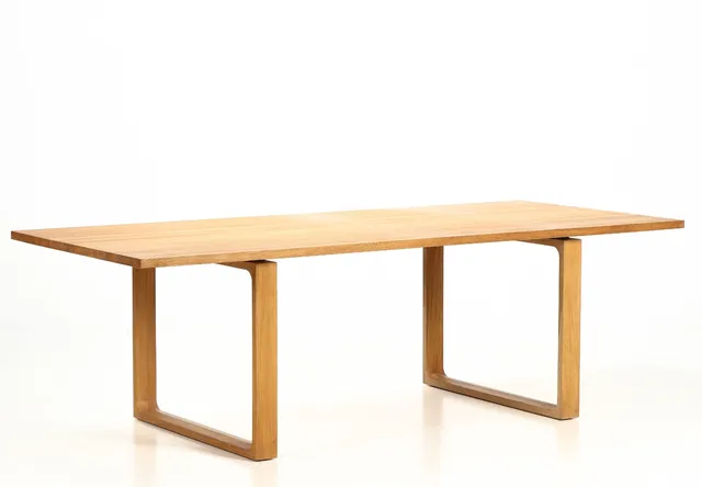 Cecilie Manz for Fritz Hansen. Solid oak dining table, model 'Essay' L. 230 cm.