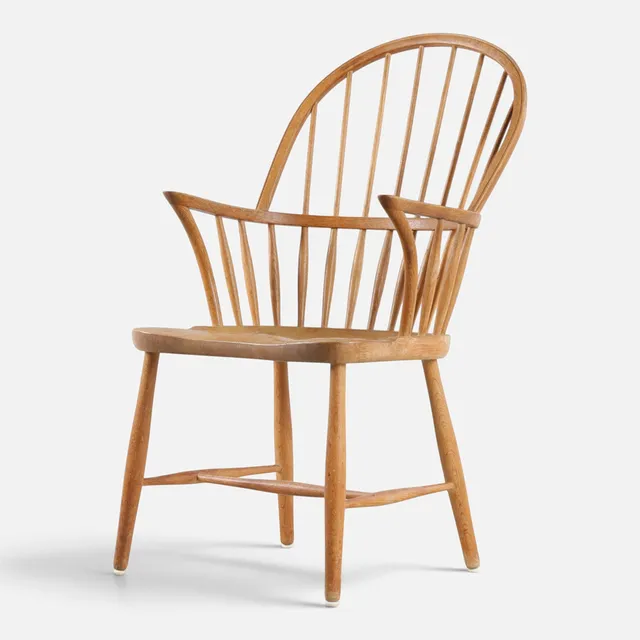 FRITS HENNINGSEN. “Windsor”, armstol af eg med vertikale sprosser i ryg og sider. Udført hos Carl Hansen & Søn, model 'CH 18 A'. Danmark, omkring 1900-tallets midte.