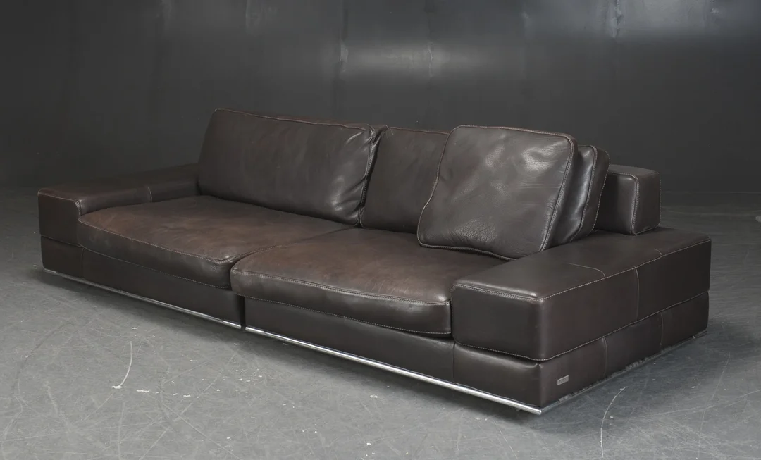 Incanto. 3 pers. sofa betrukket med bøffellæder Denne vare er sat til omsalg under nyt varenummer 5737166 — Furniture/Lounge suites, sofas — Lauritz