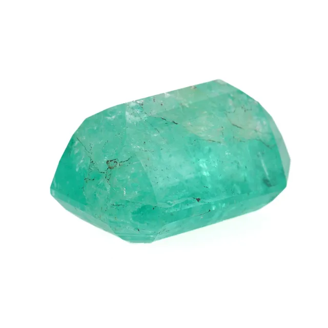 686260-2. Unset emerald, approx. 6.99 ct