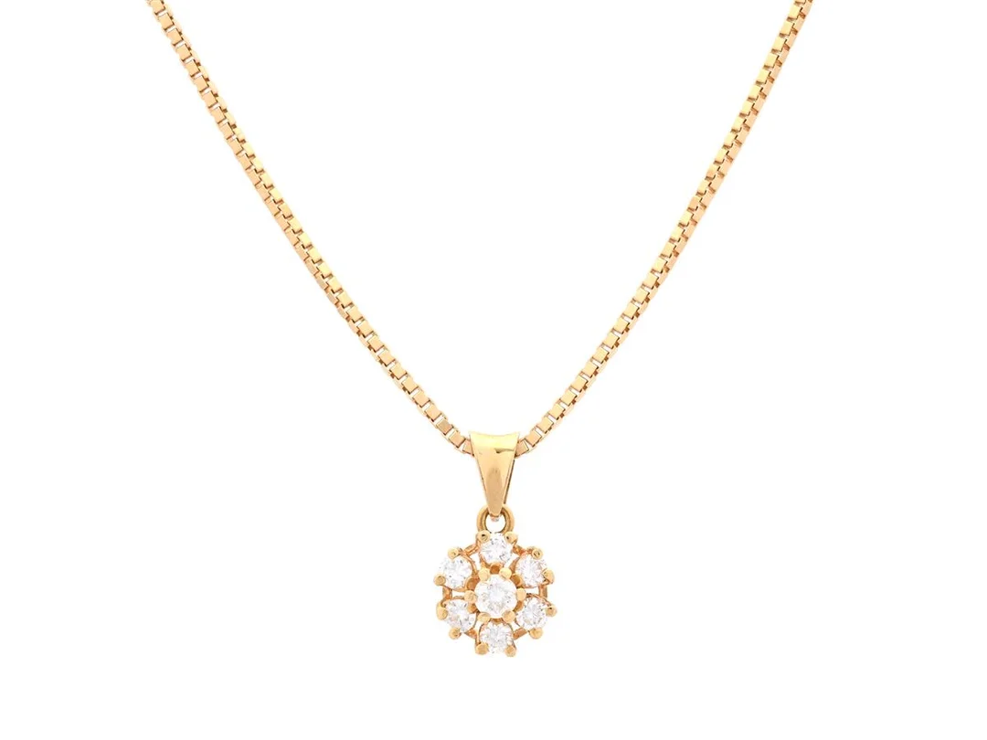 HÄNGE MED KEDJA, 18K guld, briljantslipade diamanter ca 0,25 ctv, ca W/VS-SI, längd 42 cm, vikt 4,6 g. — Smycken/Hänge med kedja — Kaplans
