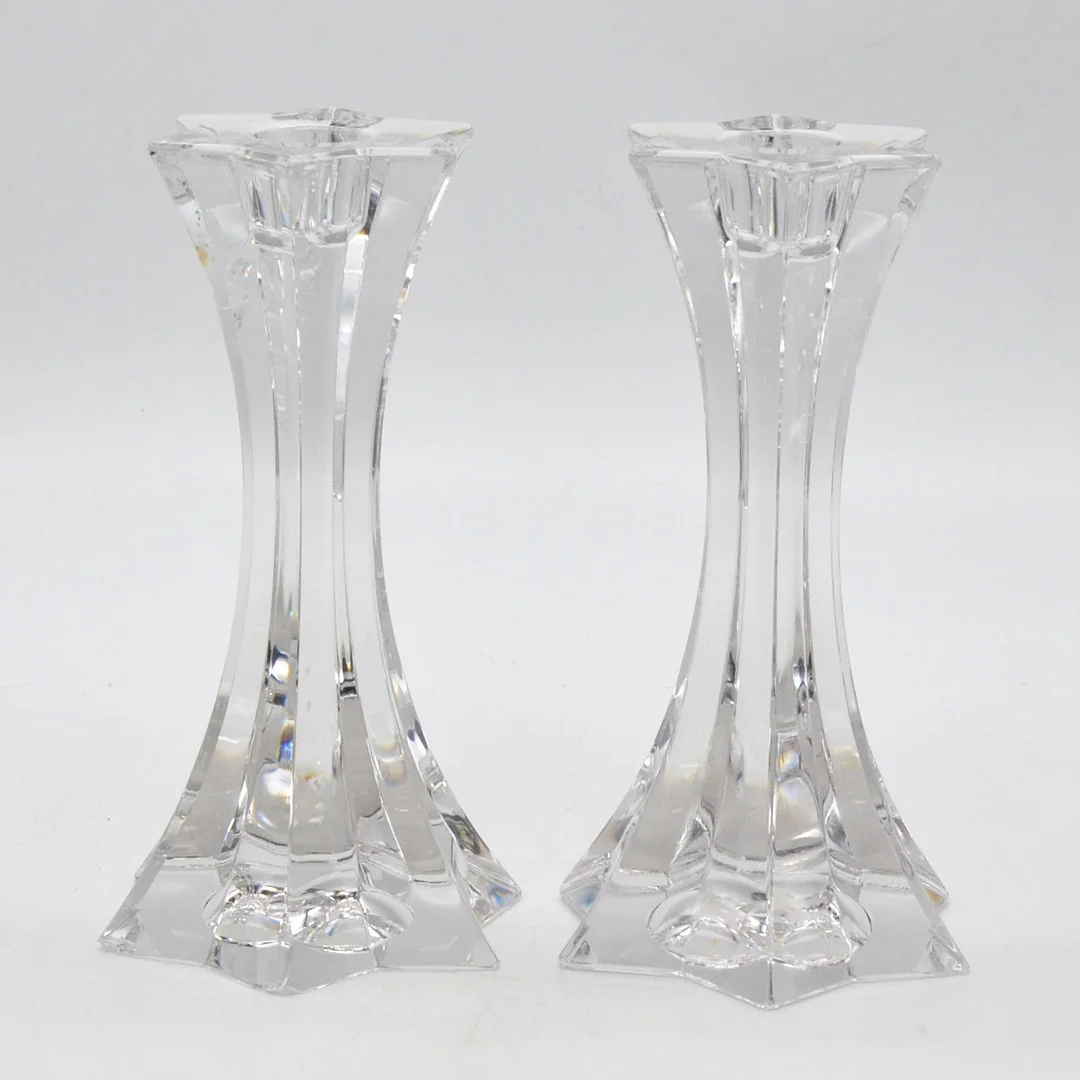 MIKASA, "FIRESTAR" , ZWEI KERZENLEUCHTER IM STERNFORM, KRISTALLGLAS, ÖSTERREICH, SPÄTES 20. JAHRHUNDERT. — Candlesticks — Kunst- und Auktionshaus Kleinhenz