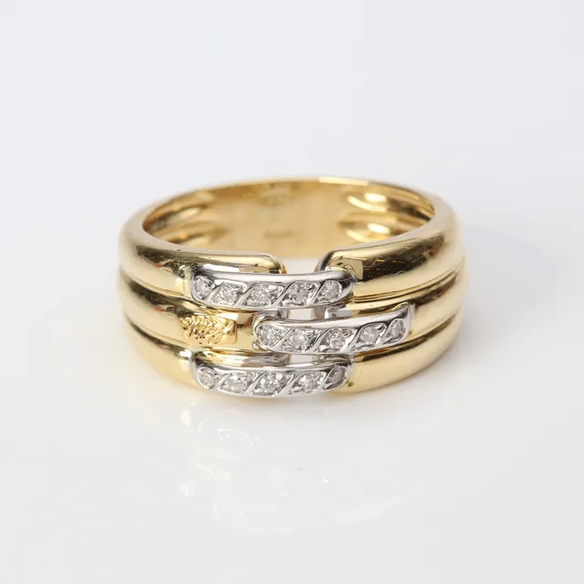 RE CARLO GULDRING 18K med diamanter.