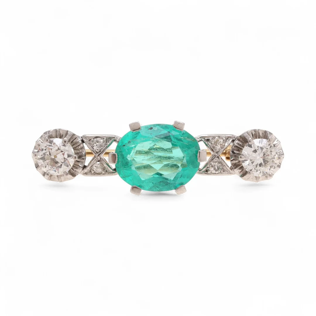 Emerald and diamonds brooch, mid 20th Century. — Brooches & Pendants — Balclis