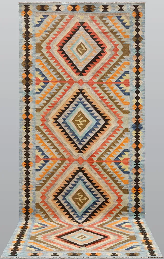 ORIENTMATTA, kelim, handvävd, klassisk design gallerimodell, ca 386 x 151 cm.