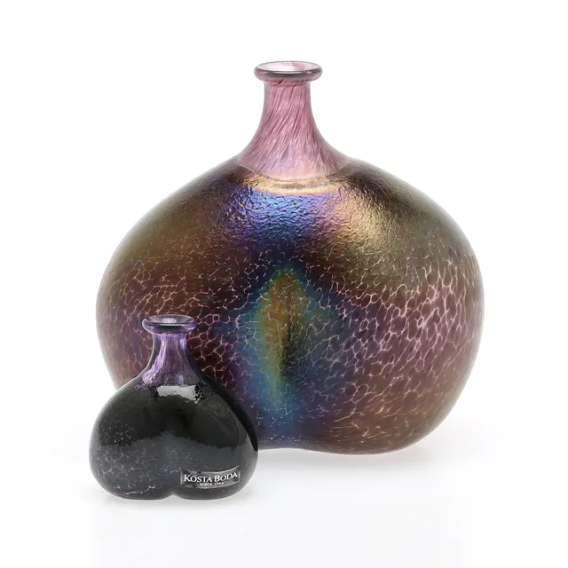 BERTIL VALLIEN. Vaser, glas, Artist Collection, signerade, Kosta Boda.