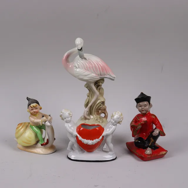 FIGURINER, pojke på snigel, flamingo, kines mm, porslin, 4 st.