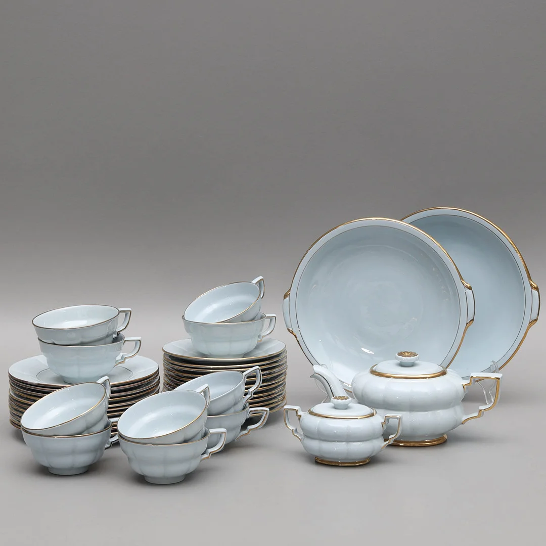 ARTHUR PERCY. SERVISDELAR, 36 delar, flintgods, "Grand", Uppsala-Ekeby. — Tableware — Auktionsmagasinet Vänersborg