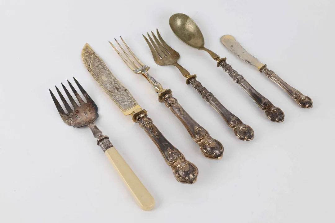 English and Swedish serving pieces, silver (6) — Silver, bronze, copper and pewter/Silver flatware — Lauritz
