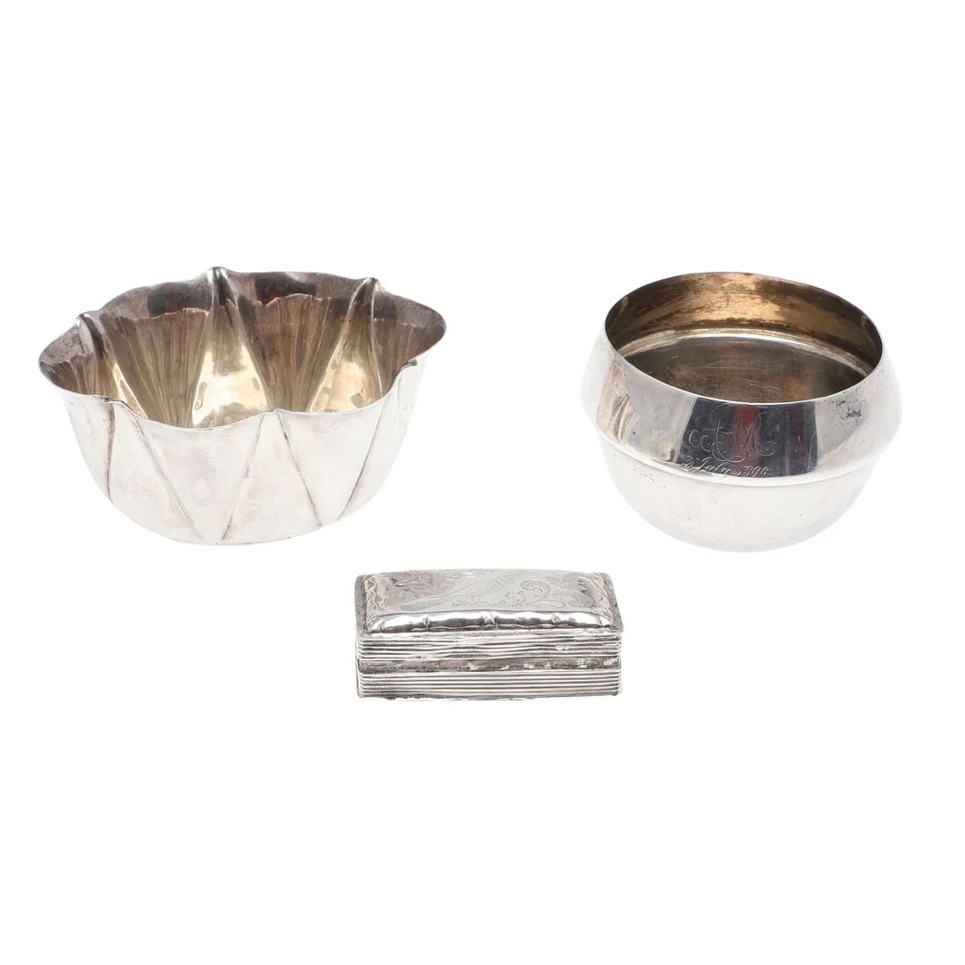 A LATE VICTORIAN SILVER SUGAR BOWL. — Silver — Lawrences Auctioneers