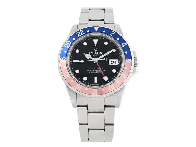 ROLEX, Oyster Perpetual Date, GMT-Master II (Swiss Made), Chronometer, s.k. "Stick Dial", Ref nr. 16710 T, Serie nr. D908670, Cal 3185, Verk nr. 3 1010772, Boett nr. 2180, herrur, 40 mm, stål, automatisk, safirglas (repor), 24-timmarsvisning, Oysterlocklänk, viklås, Ref nr. 78790A-OP2, cert, maj 2006.