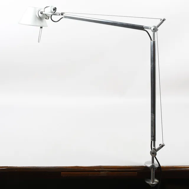 MICHELE DE LUCCHI. & Giancarlo Fassina. Skrivbordslampa, metall, "Tolomeo", Artemide, Milano, Italien.