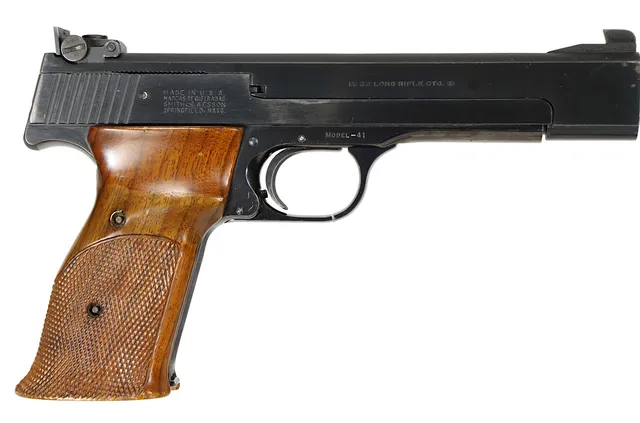 PISTOL, fabrikat Smith & Wesson, modell 41, kaliber .22lr, tillv.nr 96955, se-nr SE0286211.