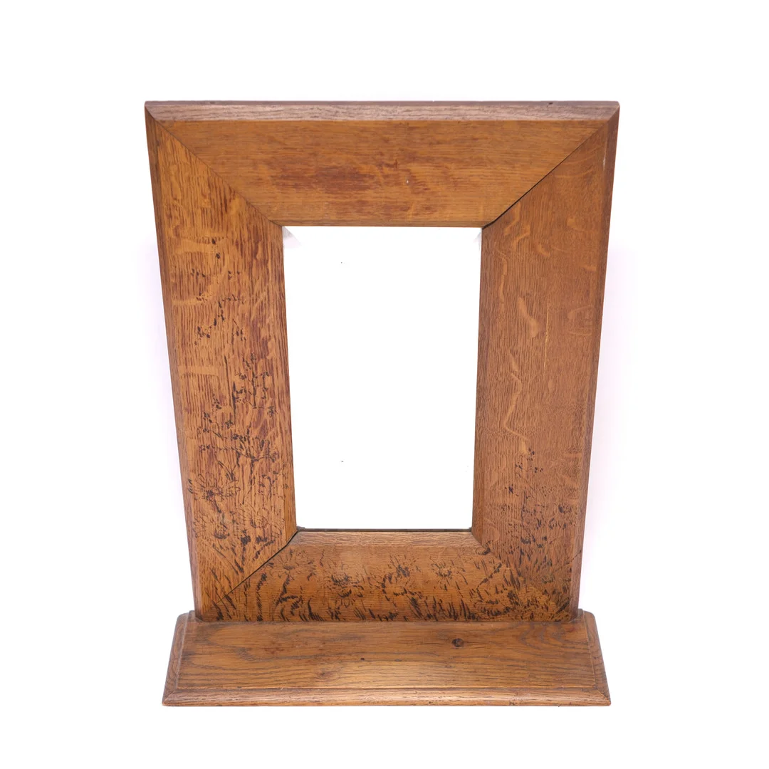 ANTON WAHLEDOW. SPEGEL MED HYLLA, MÄRKT BAKSIDA. — Mirrors — Björnssons Auktionskammare