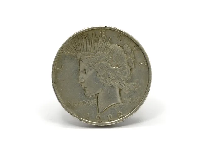 MYNT, silver, Dollar, Peace, 1922, kvalité ca 1, diameter 38 mm, vikt 26,7 g.