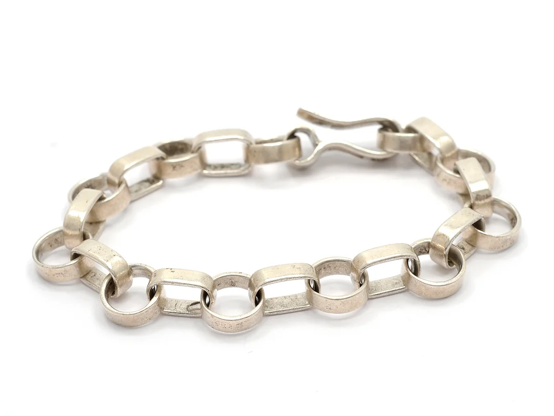 ARMBAND, silver, maximal längd 21 cm, vikt 29,9 g, Sven Erik Högberg, Göteborg 1961. — Smycken/Armband — Kaplans