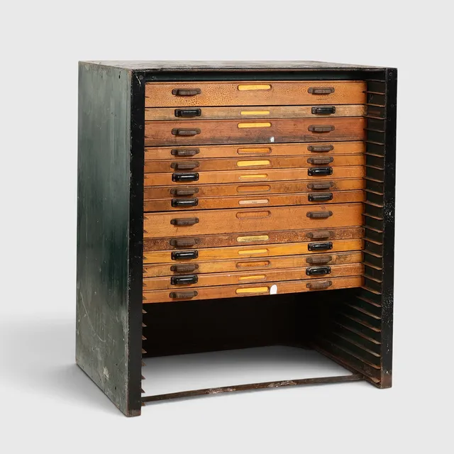 Arkivskab af lakeret stål, front med skuffer, E. L. Møbel, Danmark, 1900-tallets midte.