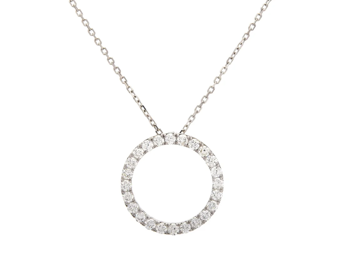 HÄNGE/KEDJA, 18K vitguld, briljantslipade diamanter ca 0,75 ctv, ca TW-TCr/SI, diam 22 mm, längd 44 cm, vikt 3,9 g. — Smycken/Hänge med kedja — Kaplans
