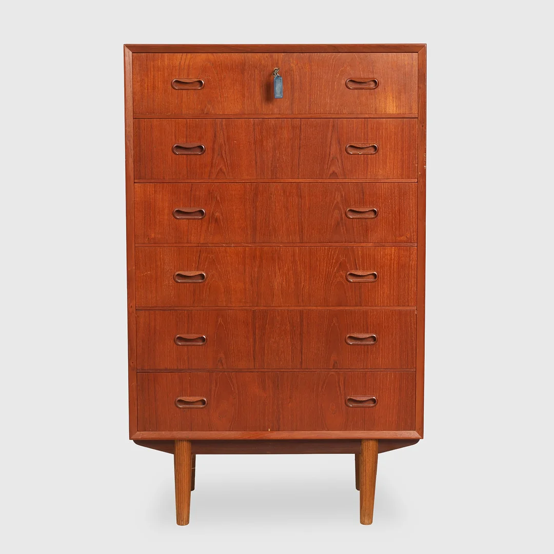Kommode af teak, dansk møbelproducent, Danmark, 1960'erne. — Chests of drawers — Palsgaard Kunstauktioner