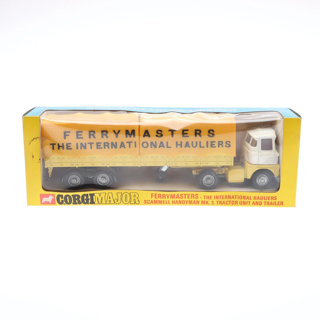 CORGI MAJOR MODEL 1147 DIECAST METAL TRACTOR UNIT AND TRAILER. — Model cars — Young's Auctions