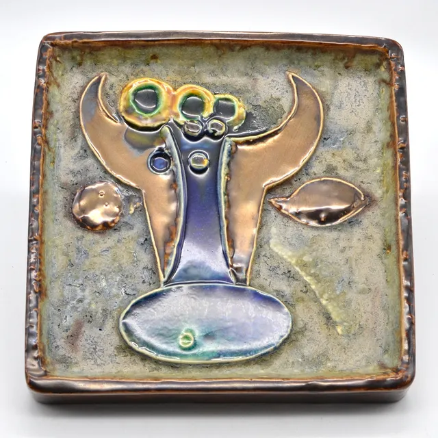 HELMUT FRIEDRICH SCHÄFFENACKER (1921 -2010). BRUTALISTISCHES WANDBILD, STIER - N49, KERAMIK, LAVA-GLASUR UND CRAQUELÉ-EFFEKT, HANDARBEIT, ULM, DEUTSCHLAND, 1960ER JAHRE.