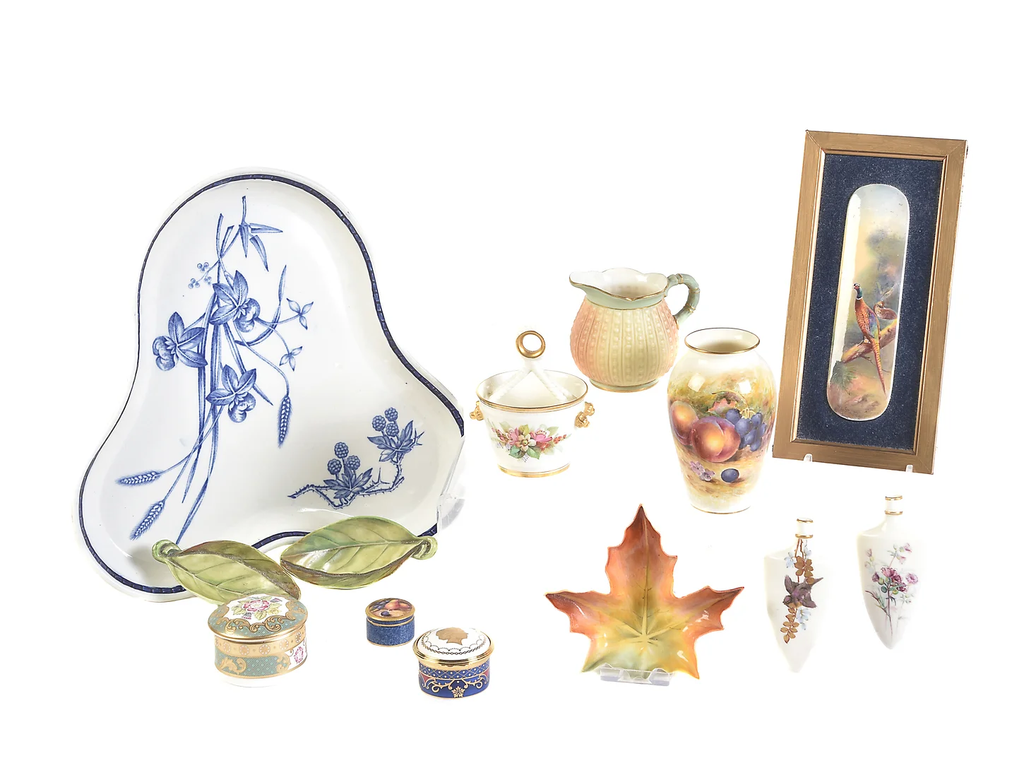 A SELECTION OF ROYAL WORCESTER PORCELAIN, VARIOUS DATES, LATE 19TH AND 20TH CENTURIES. — European — Dreweatts Online