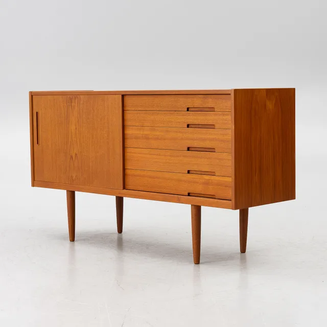 Nils Jonsson, sideboard "Lyon", Hugo Troeds Bjärnum, 1960-tal.