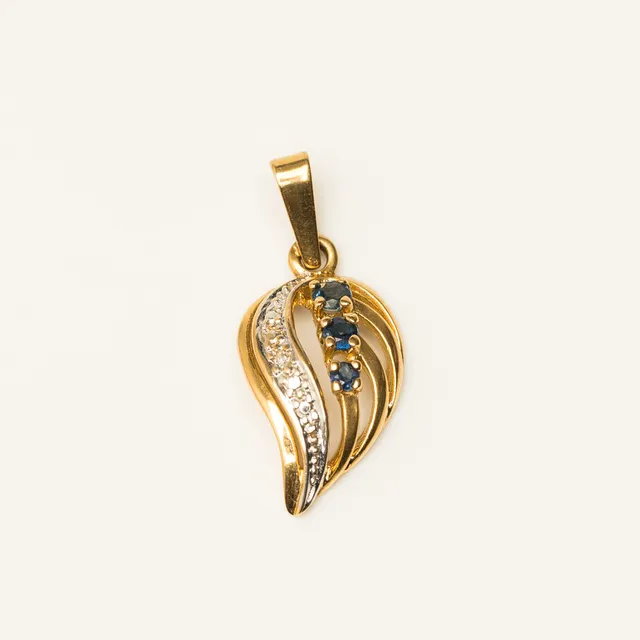 HÄNGE 18K guld med blå stenar samt en diamant, 1900-talets andra hälft.