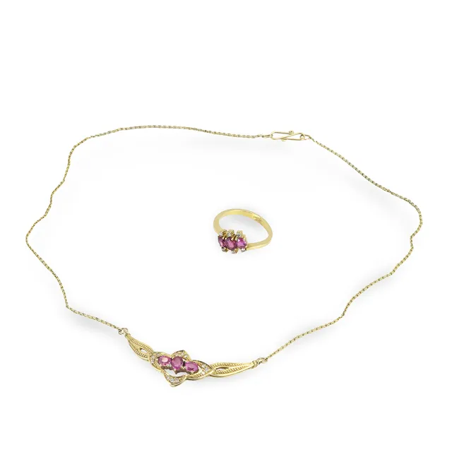 18CT GOLD RUBY & DIAMOND JEWELLERY SET.