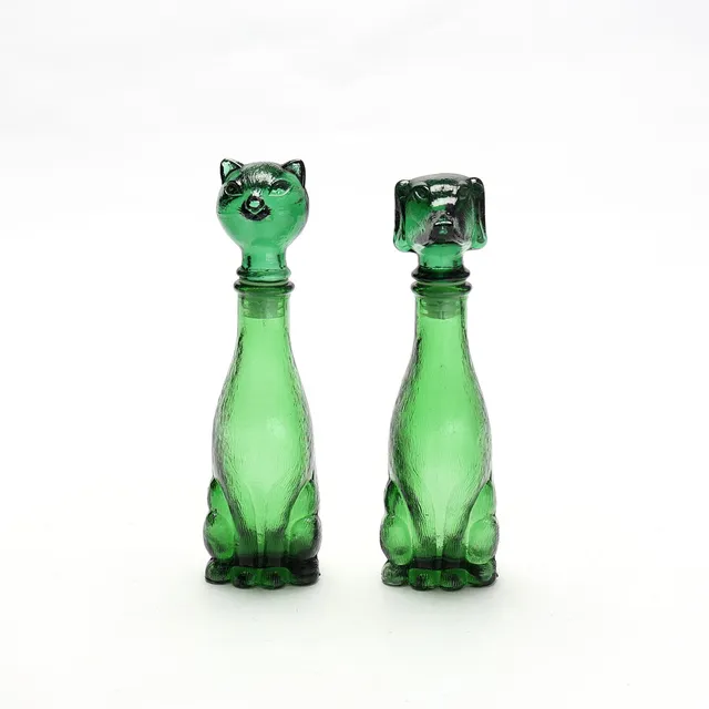 KARAFFER, 2 st, hund och katt, glas, Empoli, Italien.