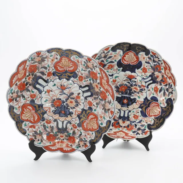 FAT, 2 st, porslin, Imari, Japan, 1800-tal.