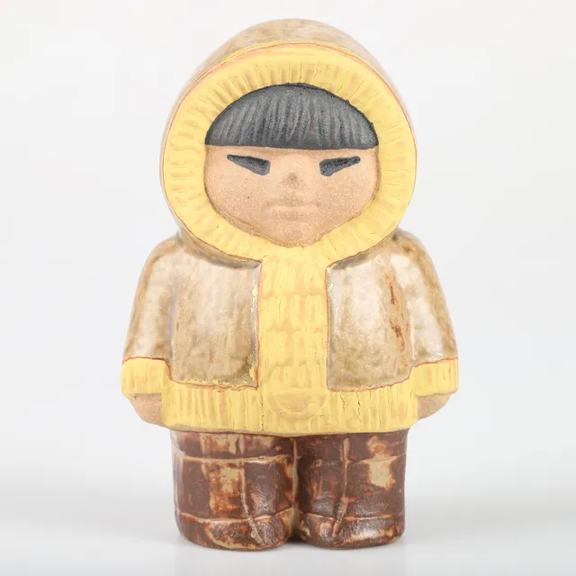 LISA LARSON. Figurin, "Eskimå" ur "Världens barn", stengods, Gustavsberg.