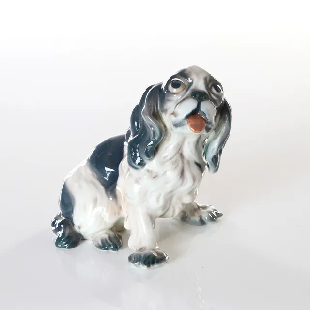 DAHL JENSEN, FIGURIN. Porslin. Hund. Nr 1133.