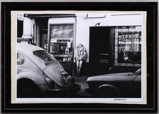 CURT WARÅS. Svartvit fotografi, Östberlin.