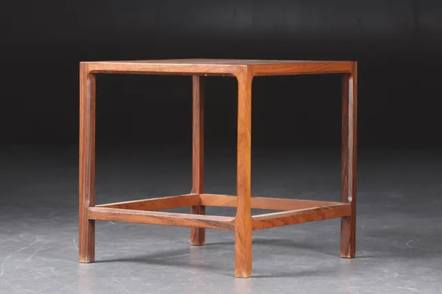 Aksel Kjersgaard. Side-/Lampebord af palisander, 1960'erne