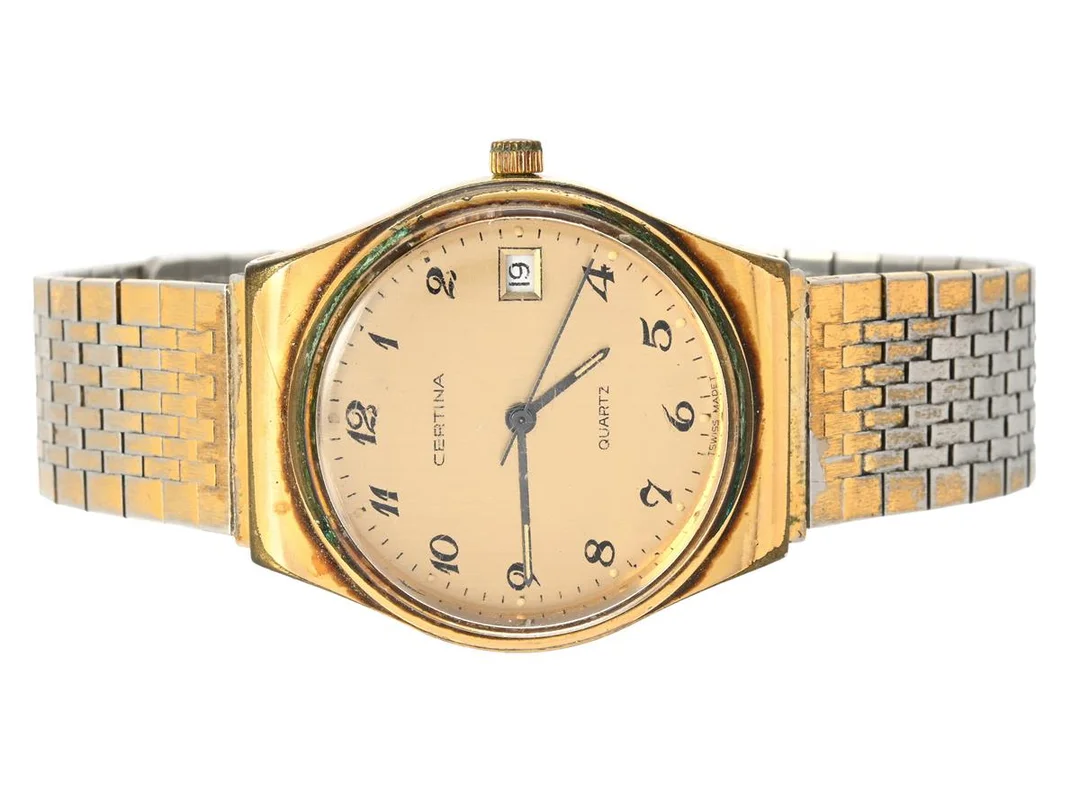 CERTINA, herrur, 34 mm, Boett nr. 769.1280.22, gulmetall, quartz (går ej), plexiglas, datum, skadad urtavla, ca 1980, metallänk gulmetall ej original. — Klockor/Certina — Kaplans