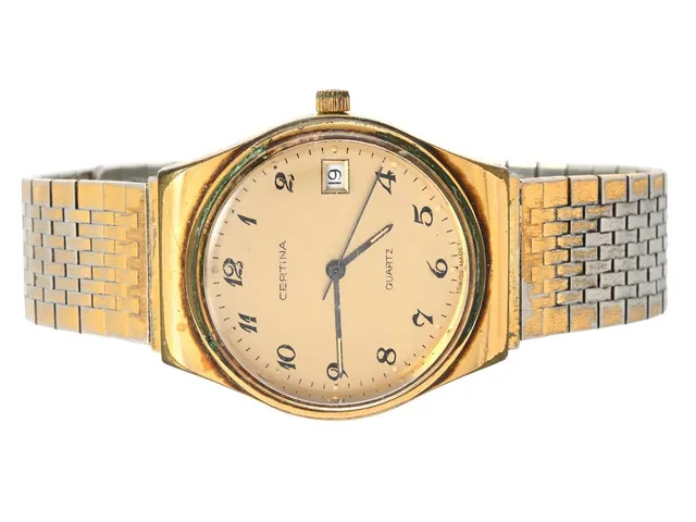 CERTINA, herrur, 34 mm, Boett nr. 769.1280.22, gulmetall, quartz (går ej), plexiglas, datum, skadad urtavla, ca 1980, metallänk gulmetall ej original.