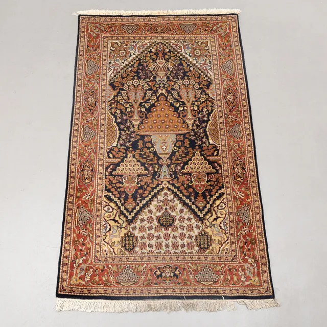 MATTA, orientalisk, ca 211,5 x 124 cm.