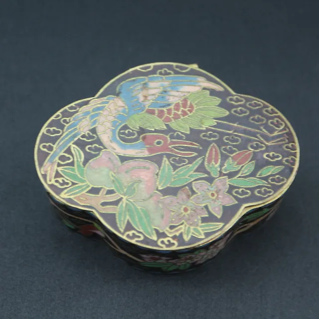 ASIATISCHE CLOISONNE DOSE ANTIK.