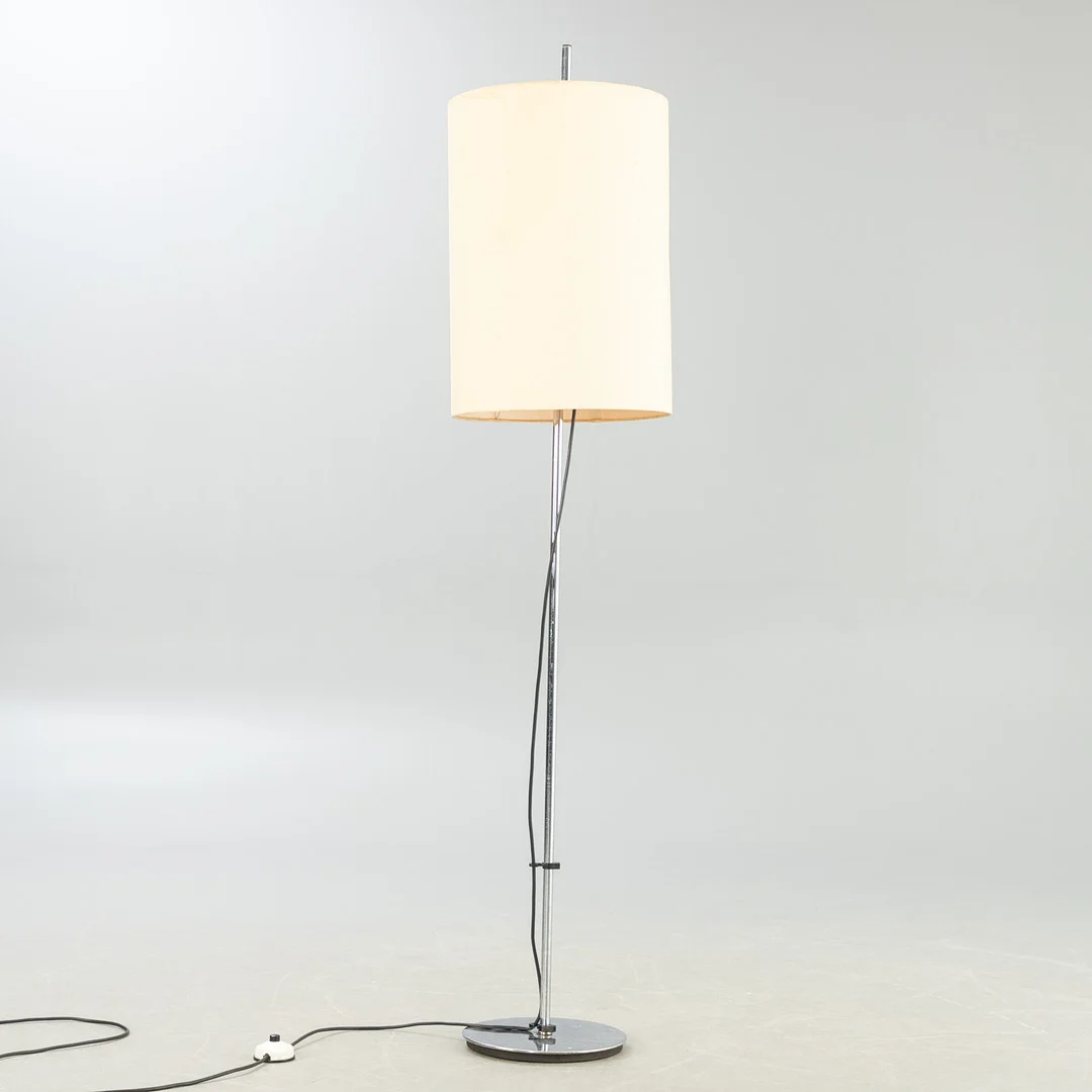 Staff, Stehlampe, Deutschland, 1970er Jahre. — Floor lights — Stockholms Auktionsverk Hamburg