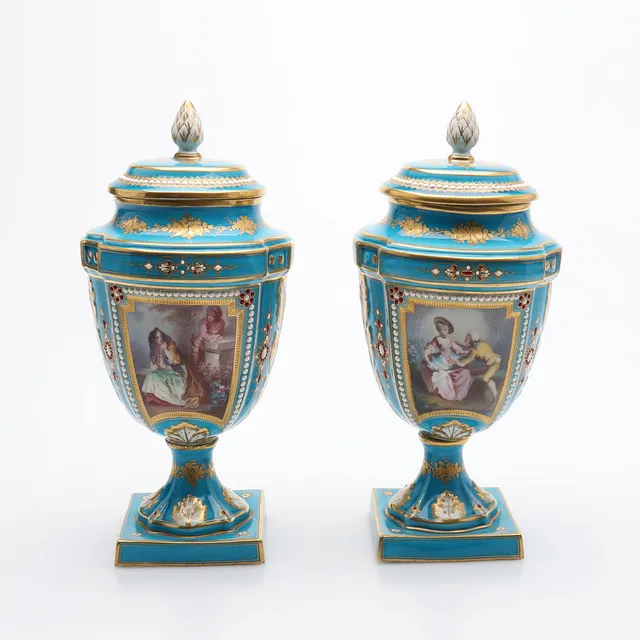 LOCKURNOR, ETT PAR, PORSLIN, SÈVRESLIKNANDE MÄRKNINGAR, 1800-TAL.