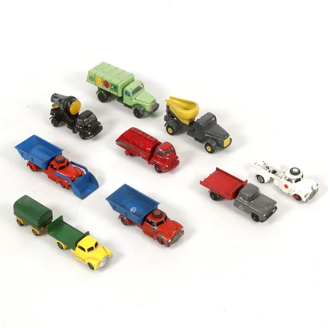 MODELLBILAR, plåt, 9 st, lastbilar, Vilmer Toys, Danmark.