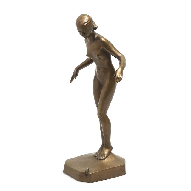 CARIN NILSON. figurin "Musen", brons, signerad och daterad 1933.