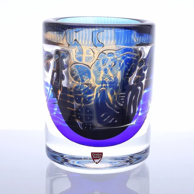 EDVIN  ÖHRSTRÖM. Vas, glas, ariel, Orrefors, signerad.