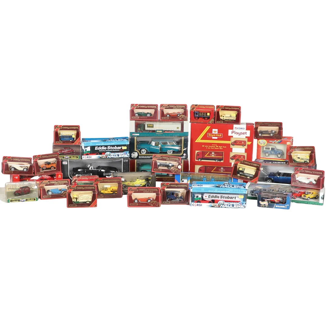 VARIOUS BOXED DIE CAST TOYS. — Model cars — Lawrences Auctioneers